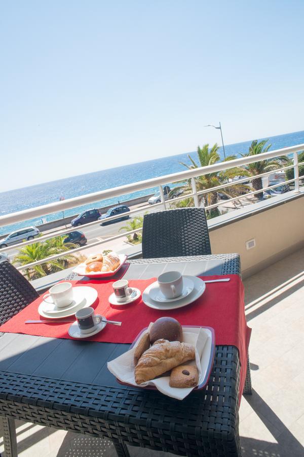 Riva Del Sol Bed and Breakfast Santa Teresa Di Riva Exterior foto